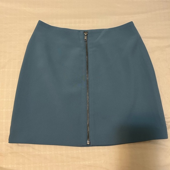 Forever 21 Dresses & Skirts - Forever 21 Blue Mini Skirt with Zipper Size S like New